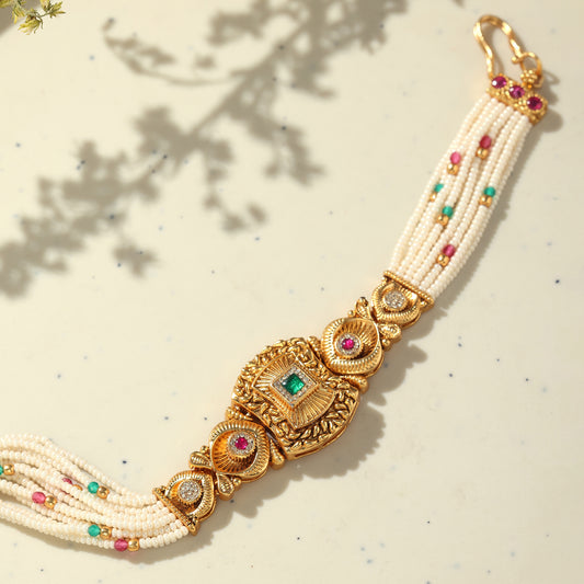 BEADED CHAIN BRACELET WITH GEMSTONE MOTIF