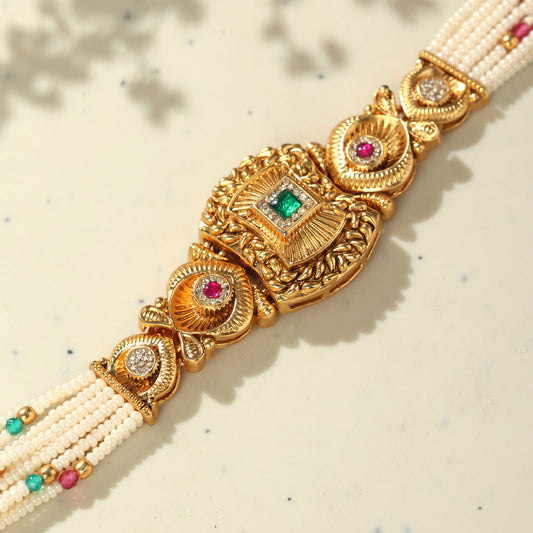 BEADED CHAIN BRACELET WITH GEMSTONE MOTIF